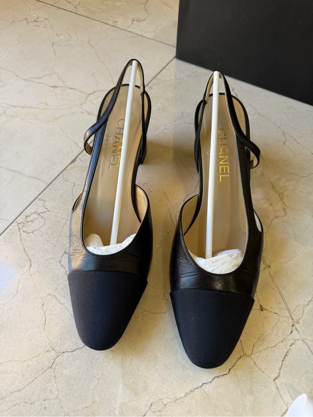 CHANEL Classic Black Slingback Pumps 39.5 + Box, Dust Bags & Shopping Bag - Picture 10 of 16